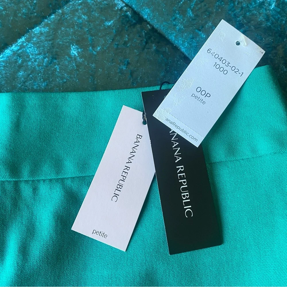Banana Republic Pencil Skirt NWT